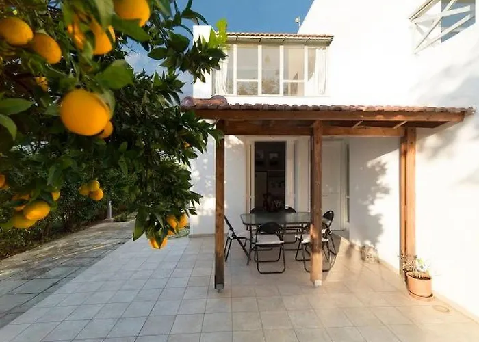 Neben Orangenbaum-obstgarten By Interhome Holiday home Vrachati