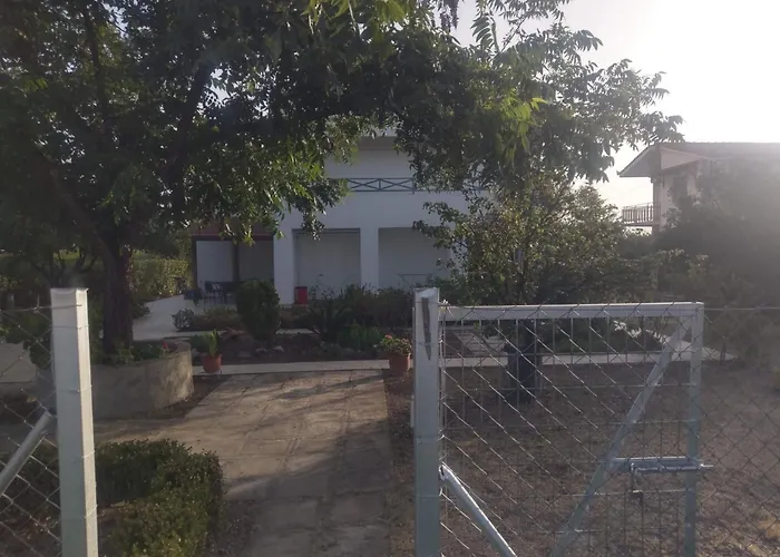 Neben Orangenbaum-obstgarten By Interhome * Vrachati